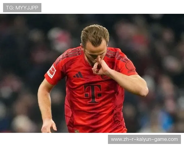 凯恩禁区内抢点头球定乾坤——一双鞋带来的决定性瞬间 凯恩禁区内抢点头球定乾坤——一双鞋带来的决定性瞬间